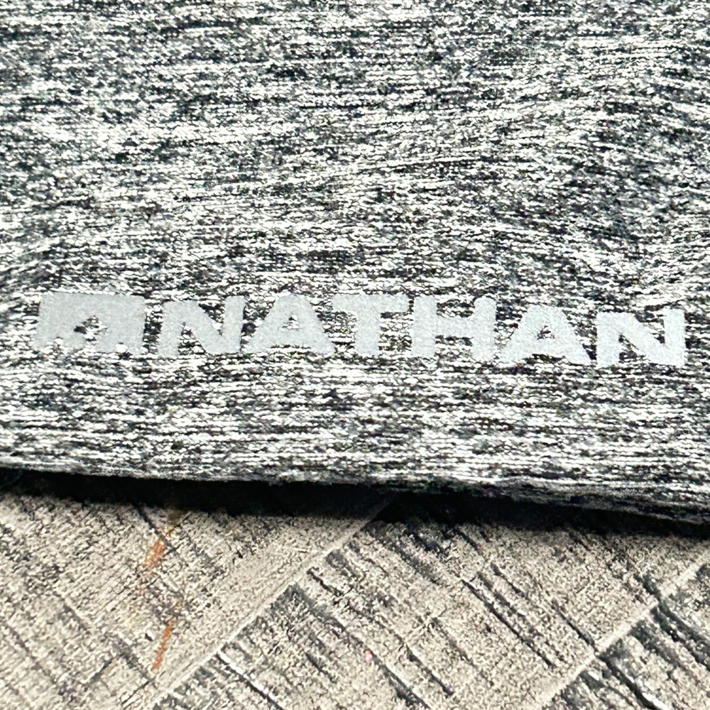 Nathan Heathered Gray Athletic Running Belt